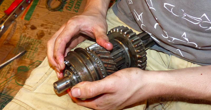 Illustration for article titled How I Completely Rebuilt My Jeep's Transmission In One Night For Less Than $100